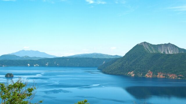 摩周湖と屈斜路湖どっちが観光におすすめ？写真で景色を比較！