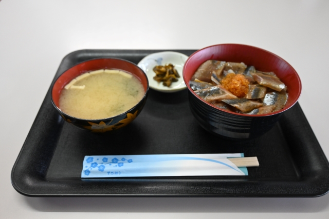 根室鈴木食堂のさんま丼は美味しいまずい？評価評判を徹底調査！