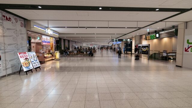 北海道ゴールデンカムイお土産新千歳空港のどこで買える？限定グッズがあるかも徹底調査！